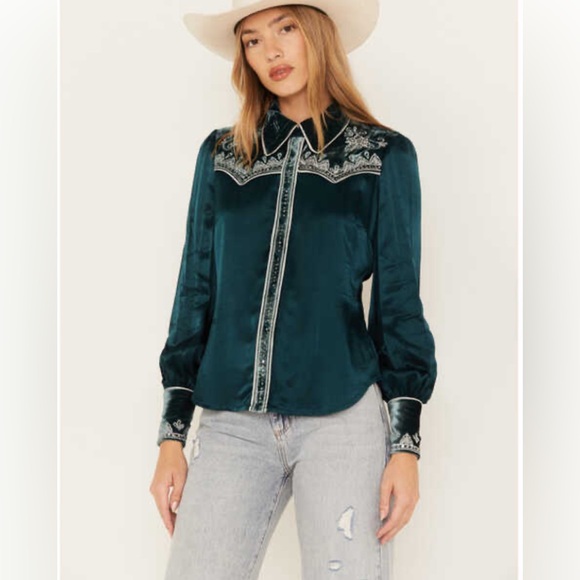NWT SHYANNE EMBELLISHED DEEP TEAL VELVET LONG SLEEVE BUTTON DOWN WESTERN SHIRT - Picture 1 of 11